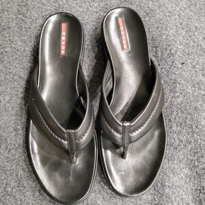 Prada Vintage Black Leather Thong Flip Flop Sandals Size 41